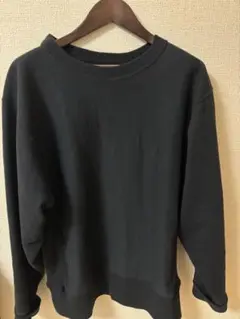 Outil ブラック スウェットシャツ