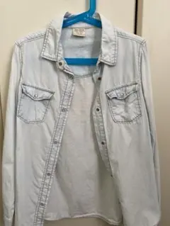 デニムシャツ