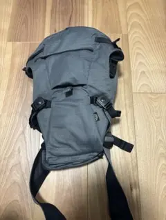 Lucky Baby Carrier First グレー