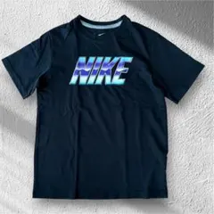 NIKE ナイキ　半袖Tシャツ　キッズ　サイズMのサムネイル