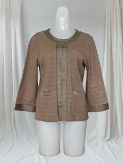 薄手 ベージュ ノーカラージャケット 七分袖