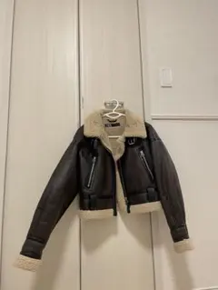 ZARA フェイクレザーボアショート丈ジャケット