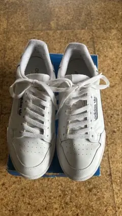 adidas CONTINENTAL 80. ホワイト/ネイビー 25