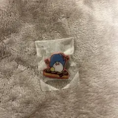 サンリオ ご当地ピンズ タキシードサム