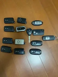 パ*ー様 車 スマートキー キーレス まとめ200個以上 - メルカリ
