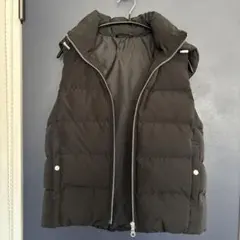 GU ダウンベスト
