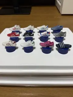 ペプシボトルキャップ　アディダススニーカーシリーズ 12個セット