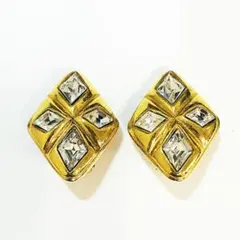 CHANEL ヴィンテージ　ビジューイヤリング　ゴールド