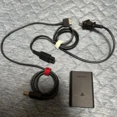 中古美品　SONY PS Vita ACアダプター ケーブル