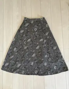 earth music&ecology 花柄フレアスカート グレー