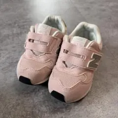 New Balance ピンク スニーカー 313