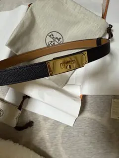 予約制製品　新品　ケリーベルト　サイズオフ　黒/ゴールド　K刻印　年末バーゲンのサムネイル