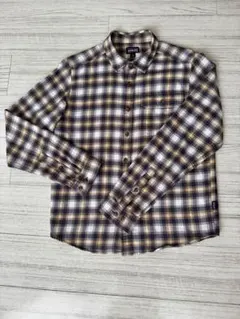 パタゴニアメンズロングスリーブ・ライトウェイト・フィヨルド・フランネル・シャツ