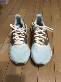 adidas ランニングシューズ