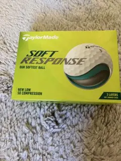 TaylorMade SOFT RESPONSE ゴルフボール 3層構造のサムネイル
