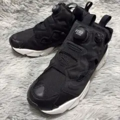 極美品✨Reebok/リーボック 23.5cm インスタポンプフューリー 黒