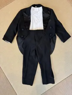 黒タキシードと白シャツセット