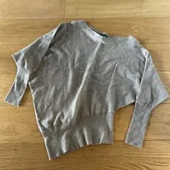 UNITED ARROWS ベージュ アシンメトリードルマンニット