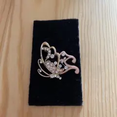 蝶型クリスタルブローチ