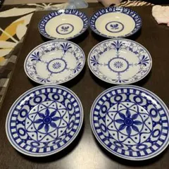 ぷ*ぷ様 送料別　青と白の装飾陶器皿6枚セット
