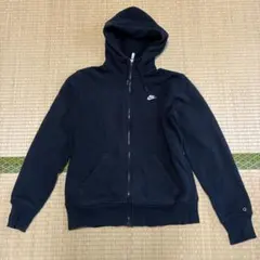 NIKE黒色 ジップアップパーカー