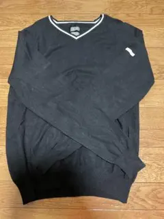 アディダス　ゴルフ　黒 Vネック ニットセーター
