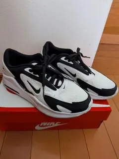 美品 ナイキ　エアマックスボルト　23.0センチ