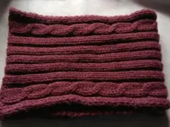 バーガンディ ケーブル編み スヌード　ネックウォーマー　マフラー　赤　レッド