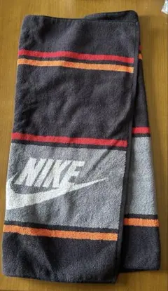 NIKE ストライプデザインタオル 約120cm x 60cm