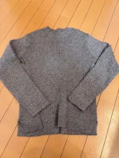 グレー リブ編み 長袖セーター スリット入り