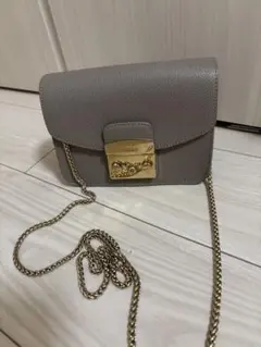 FURLA グレー ショルダーバッグ