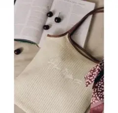 Cherry-Pattern Scart & Tote Set ノベルティのサムネイル