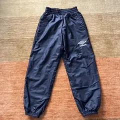 umbro ピステパンツ 黒　起毛裏地付き　130