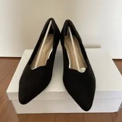 未使用　箱入り♪カットデザインシンプルパンプス　フォーマルパンプスMサイズ