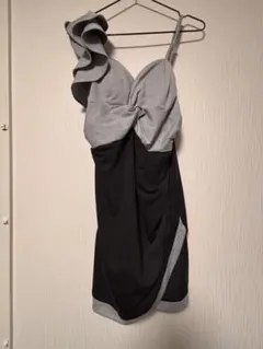 み*ぃ様 グレーと黒のフリル付きタイトドレス　Jewels キャバ嬢ドレス