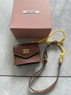 Item thumbnail for item 9395c970-d794-4f07-b80e-0c8d03ce886c