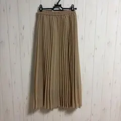 GU ベージュ プリーツスカート S