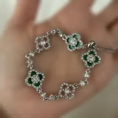 クローバーブレスレット　グリーン　新作