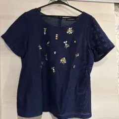 QUEENS COURT ビジュー 半袖トップスのサムネイル