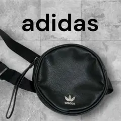 adidasロゴラウンドボディーバッグブラック メンズ　レディース