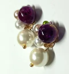 【パールピアス】かすみ草　紫　パール　秋冬　長さ2cm程度