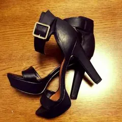 R&E 黒 ヒール 24.5㎝ 新品未使用