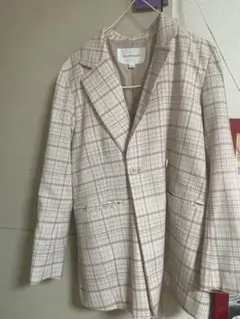 ジルスチュアート　テーラードジャケット