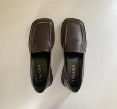 PRADA ローファー ブラック レザー イタリア製 スクエアトゥ エナメル