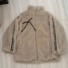 ナイスクラップ　サイドラインリボンボアブルゾン ベージュ