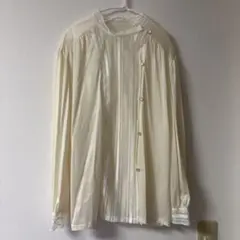 ヴィンテージ アイボリー 長袖シャツ レース付き