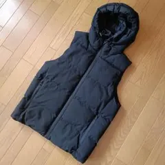 GU フルジップ中綿フードベスト メンズM ブラック