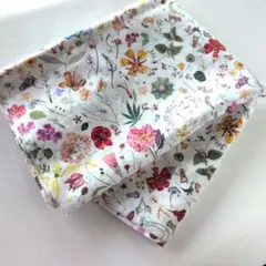 リバティタナローンプリント◎新品、未使用　◎ フローラル・イブ