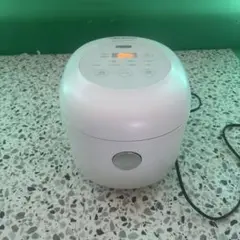 炊飯器 YAMADA SELECT YEC-M10G1 5.5合 ホワイト - メルカリ
