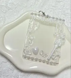 Item thumbnail for item db13a5c2-73d5-4f16-9155-6241ebd77037